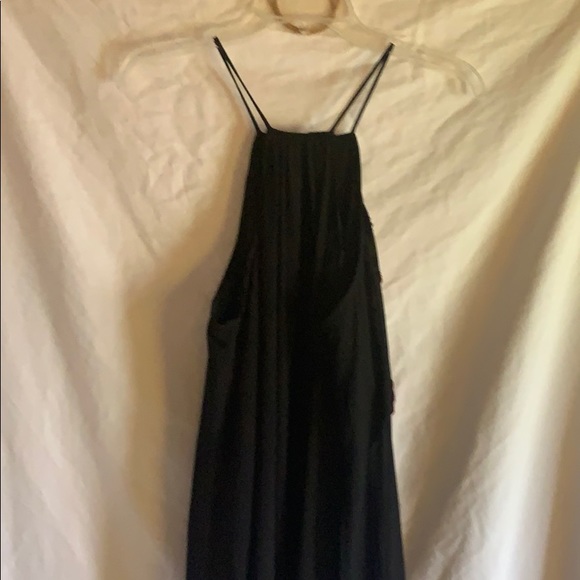 Black dress - Picture 4 of 4